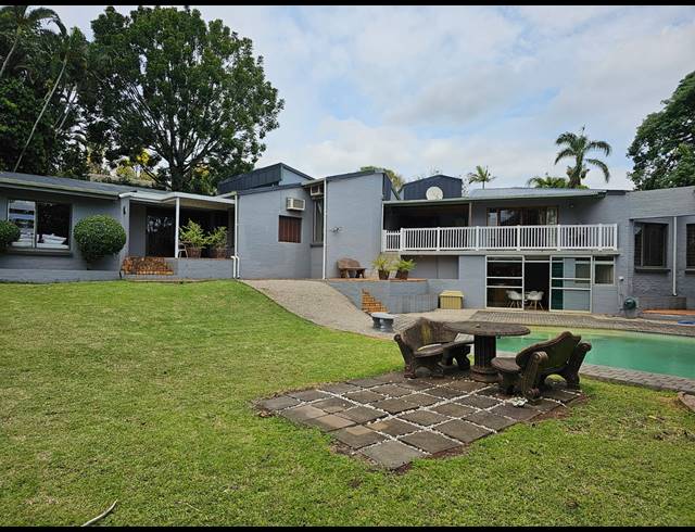 6 BEDROOM HOUSE FOR SALE IN FAIRVIEW